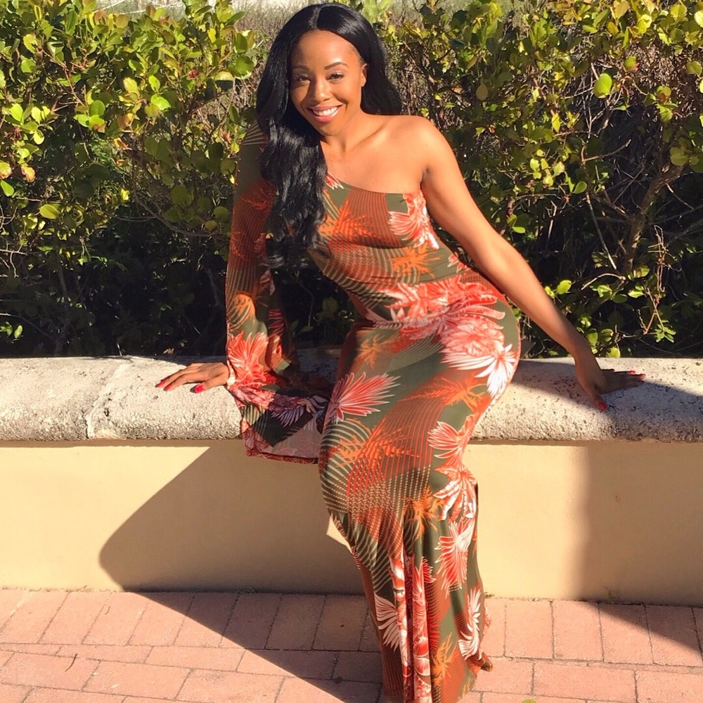 Floral one shoulder maxi dress